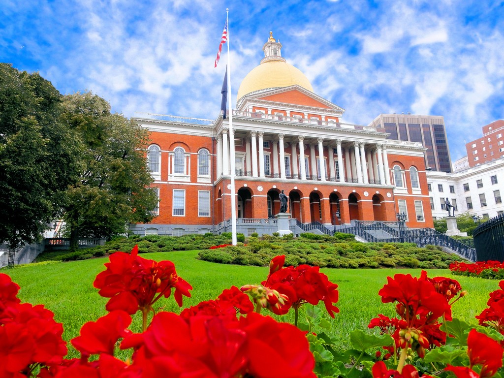 Massachueets-State-House-ve-may-bay-di-my-03