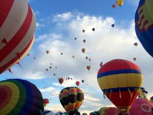 Hơn 200 khinh khí cầu được thả lên trong thời gian diễn ra lễ hội - Ảnh: wtop.com