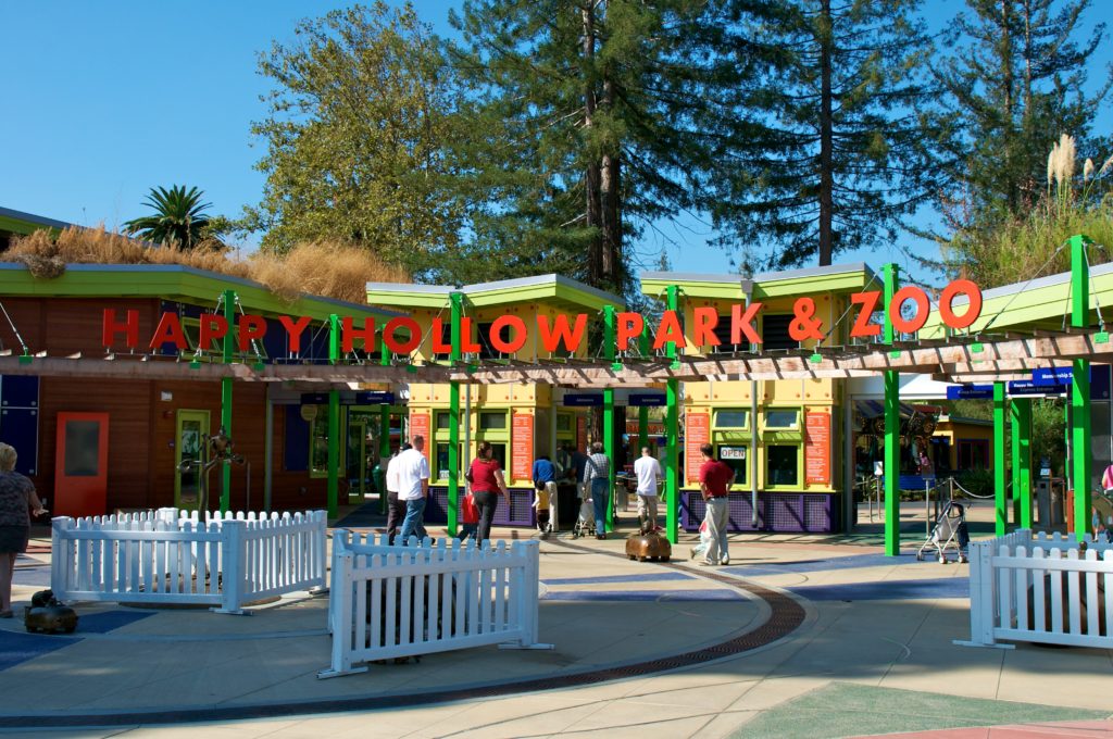 Happy-Hollow-Park-Zoo